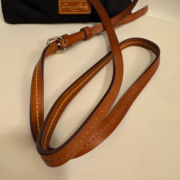 Dooney & Bourke Womens Crossbody Bag Black/Brown Zip Pockets Adjustable Strap - Picture 6 of 13
